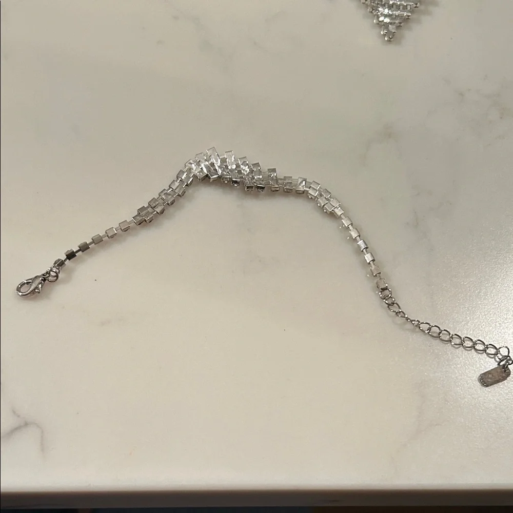Elegant Vintage Silver Necklace and Bracelet Set